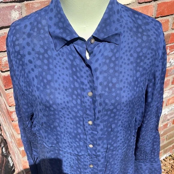 Kate Hill Silk Navy sheer polka dot button down top size14W - Picture 2 of 5